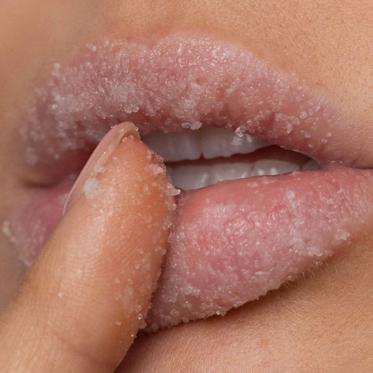 Lip Balm Scrub - Peach Sugar